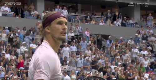 Alexander Zverev nu și-a dat seama că a câștigat US Open. Foto: captură X/@JuannDis