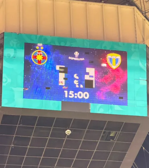 „Reparat” doar pe Facebook   FOTO:   Cubul Arenei Naționale,  probleme vizibile la FCSB - Petrolul
