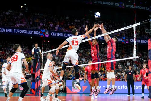 România a învins Franța la Campionatul European de volei. Foto: Facebook @European Volleyball