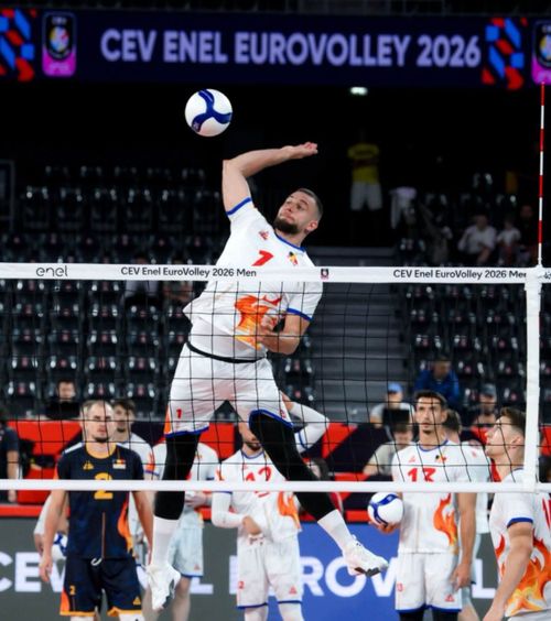România, revenire de senzație  „Tricolorii” au învins  dubla campioană olimpică!  Cu cine vor juca în optimile Eurovolley