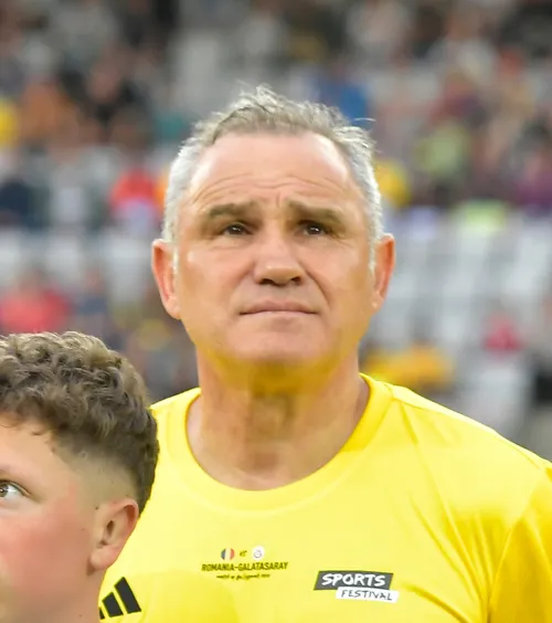 „Are o siguranță de te sperie!”  Fostul coleg al lui Hagi, despre  alegerile selecționerului  înainte de Liga Națiunilor: „Nu există om mai optimist”