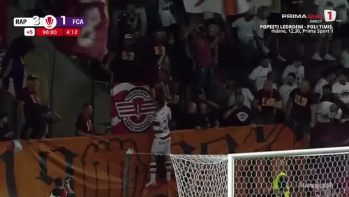 Familia Șucu, în culmea fericirii după golul marcat de Andrei. Foto: captură Prima Sport