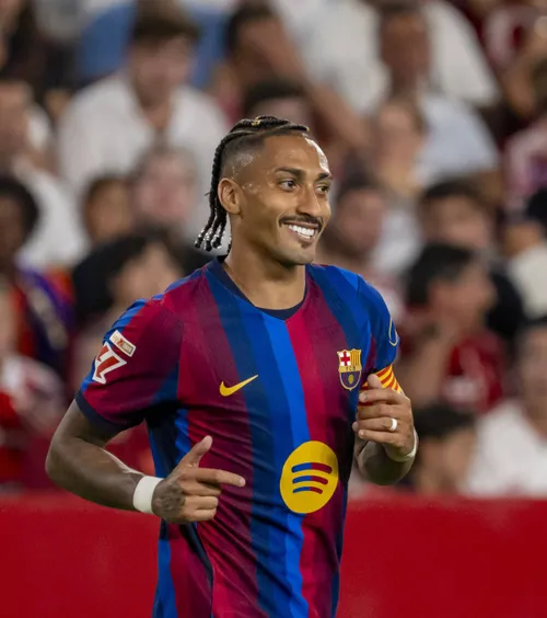 Raphinha, peste Messi  Performanța uluitoare prin care  a depășit legenda Barcelonei  + Catalanii au dat lovitura: „Cea mai bună decizie”