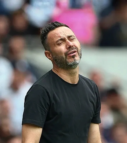 De Zerbi cedează psihic   Antrenorul lui Tottenham, reacții furioase!  Își critică jucătorii după alt eșec. Ce îi scandează fanii adverși