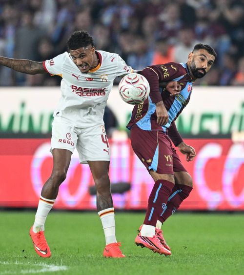 Decide cu jucătorii tactica  Cum a câștigat noul antrenor al lui Trabzon la debut, 4-0 cu Galatasaray.  Ce face pentru Salah
