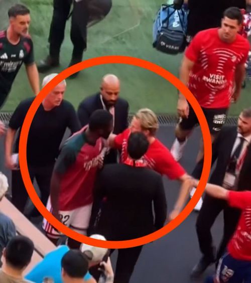 Incidente la Atletico Madrid - Real Madrid   Conflict în drumul spre tunel și 2 eliminați  la pauza derby-ului din La Liga