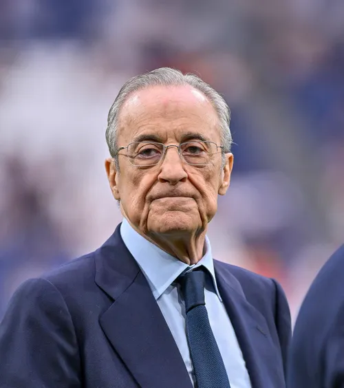 Perez, criză de nervi în lojă!  Când șeful lui Real Madrid a aflat cine a mai fost invitat la VIP  a amenințat că pleacă!