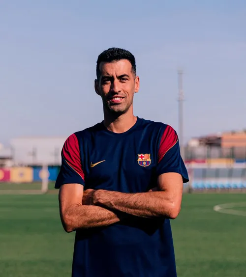 Un nou început pentru Busquets  Calcă pe urmele foștilor colegi de la  naționala Spaniei