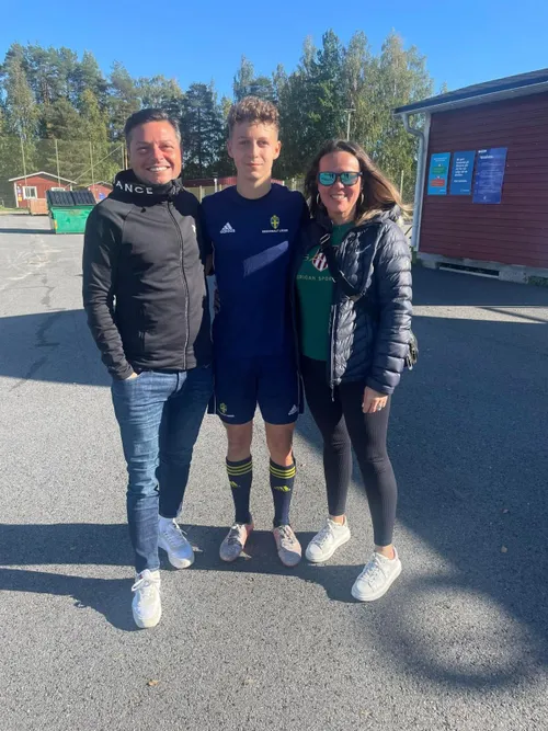 Marius Călin alături de familie (foto: arhiva personală)