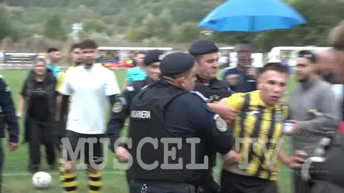 Conflictul dintre jucătorii de la Petrolul Hârtiești / foto: capturi video Muscel TV