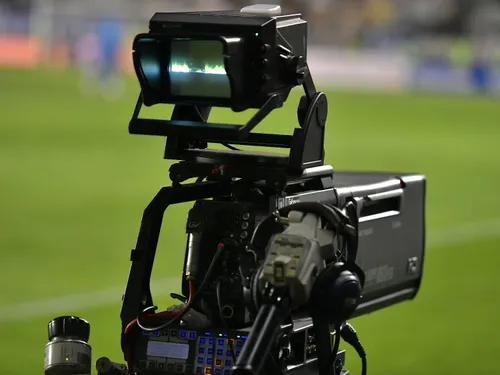 Cine transmite Suedia - România  Unde poate fi urmărit la TV  primul meci oficial al lui Gică Hagi  de la revenirea pe banca naționalei