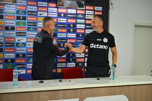 Laurențiu Reghecampf, prezentare + primul antrenament. Foto - Raed Krishan (2).JPG