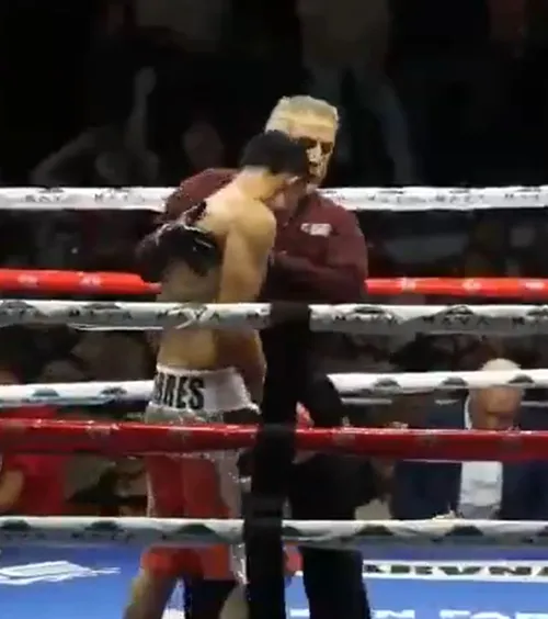 Tragedie în lumea boxului   VIDEO.  S-a prăbușit în ring și  a murit la 26 de ani.  Totul părea să meargă bine după operație
