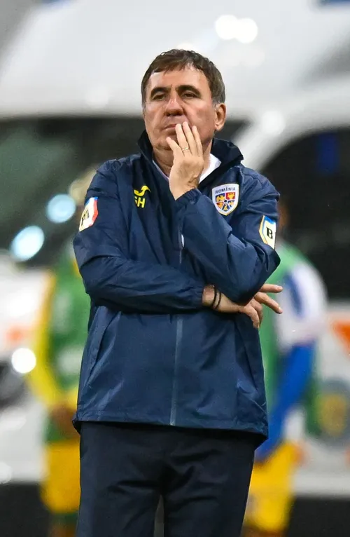 Gheorghe Hagi in Romania - Bosnia FOTO GOLAZO (9).jpg