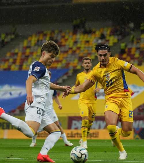 Ne-au amețit cu pasele!  Bosniacii au zis că vor să-l enerveze pe Hagi și au reușit.  Nouă nu ne-a ieșit nimic. 2-4. Putea fi și mai rău