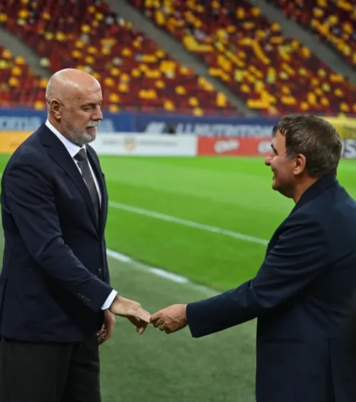 „Am un mesaj pentru Hagi”   Ce i-a transmis selecționerul Bosniei  după șocul de pe Arenă. Alegerea lui Hagi l-a ajutat. Ce sfat îi dă