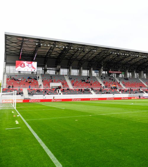S-a semnat contractul  Cine va juca pe  Stadionul Municipal din Sibiu  până la finalul anului