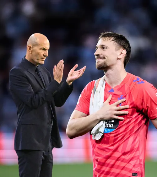 Ionuț Radu l-a blocat pe Zidane!    VIDEO.  Celta Vigo,  postare virală  cu portarul român și selecționerul Franței