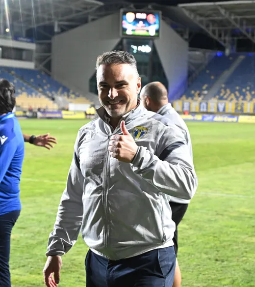 „Nu aș lucra la un astfel de club”  Antrenorul din Superligă, șocat de  intervențiile  lui Gigi Becali la FCSB: „E greu de privit”