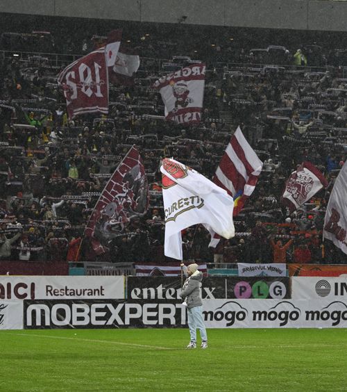 Rapid - Genoa, sold-out!  Amicalul de pe Giulești se va disputa cu casa închisă »  Câți ani au trecut  de la ultimul duel european al „alb-vișiniilor”
