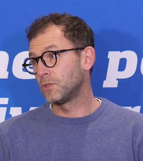 „Nu sunt aici să apăr un 0-6!”   Bogdan Lobonț,  discurs puternic după eșecul României: „Trebuie să ai memorie pentru lecţie şi amnezie pentru traumă”