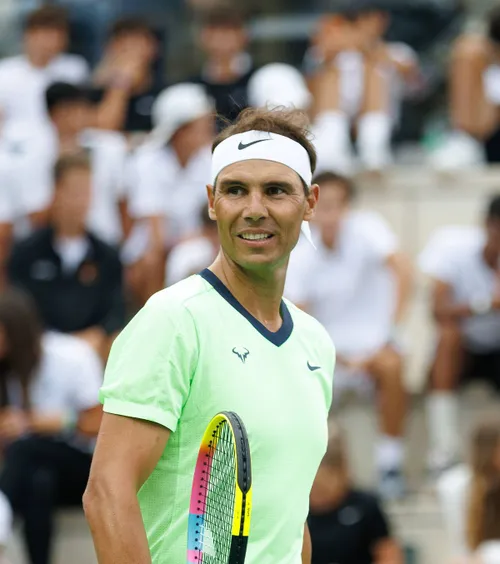 Nadal s-a întors pe teren   VIDEO.  Legendele tenisului, show total la  10 ani  de la deschiderea academiei lui Rafa