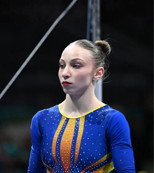 FRG și COSR o ignoră pe Ana Bărbosu!  Gimnasta a încercat să contacteze cele două instituții, dar acestea  nu i-au răspuns