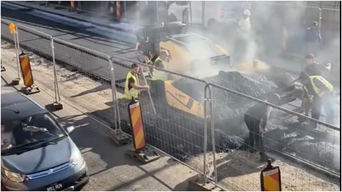 VIDEO | Se toarnă asfalt la Pod Constanța. Șantierul la șine, acum la final, afectează sute de mii de oameni din 5 cartiere: Bucureștii Noi, Chitila, Dămăroaia, Pajura și Grivița