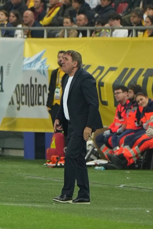 Stările lui Gică Hagi în meciul cu Suedia FOTO GOLAZO.ro