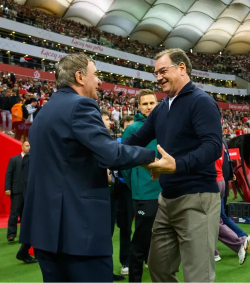 „E îngrozit!”  I se cere demisia selecționerului polonez:  „Românii au pierdut cu 0-6,  nu noi i-am bătut cu 6-0”