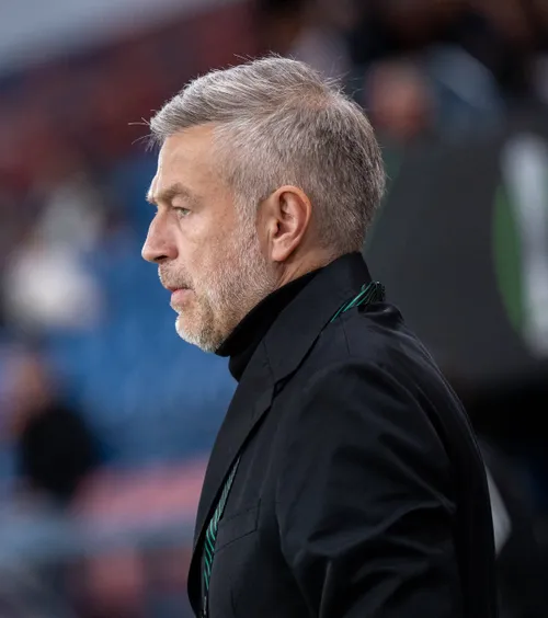 „Dai turbo și faci accident la prima curbă”   De ce a eșuat Iordănescu  în 5 luni la Legia Varșovia 
