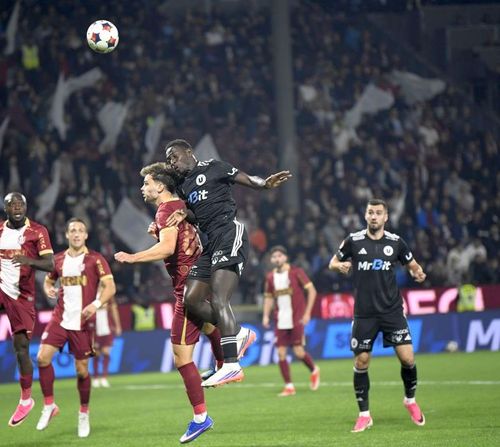 CFR Cluj - U Cluj 1-3   Victorie de senzație  pentru „șepcile roșii” în derby-ul ardelean. Se strânge lupta în zona play-off-ului!