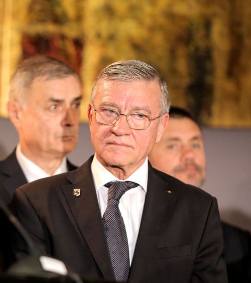 „Pe mine mă făcea lumea criminal”  Mircea Sandu cere  înlocuirea conducerii FRF,  după dezastrul din Liga Națiunilor: „S-a ales praful”