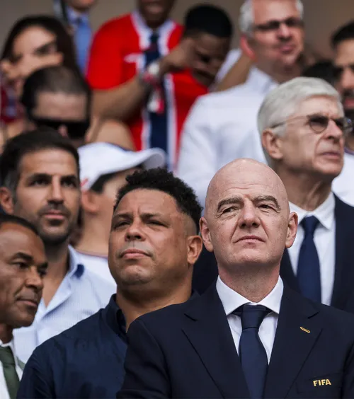 Pe cine vrea Europa la FIFA!  Numele dorit pentru a-l combate pe Infantino la alegerile forului mondial.  E o legendă a fotbalului