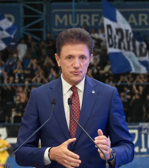 Gică Popescu își critică angajații  Reacție dură după ce  a fost înjurat de fani:  „Au participat la decizie, dar se ascund după mine”