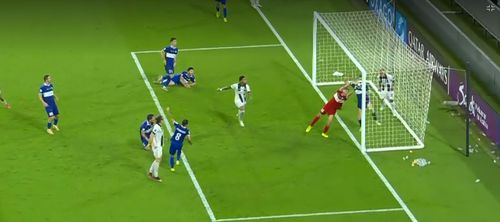 Golul marcat de Al Jazira la ultima fază cu Akdag Foto captură VIDEO sport.ro .jpeg