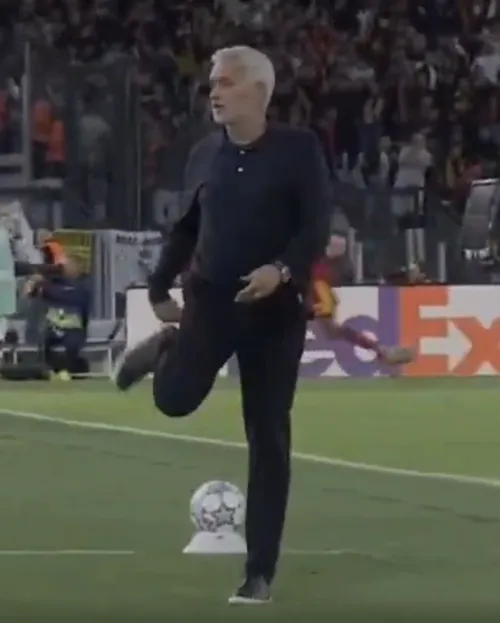 Furia lui Mourinho după ce Vinicius a pierdut mingea încercând o pasă cu călcâiul în propria jumătate de teren