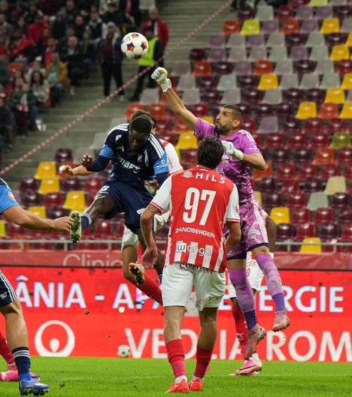 Dinamo nu se mai oprește!  Armstrong face diferența, dar  cele 5 victorii consecutive ascund o problemă  pentru Campos! Trei concluzii după 2-0 cu Botoșani
