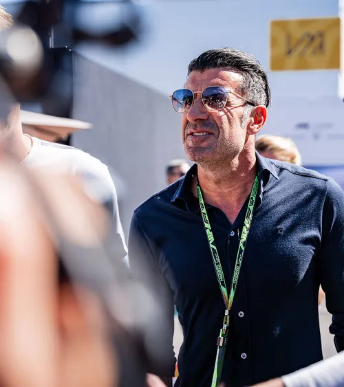 Candidează Figo? „Un laș!”  Surpriză la alegerile pentru  președinția FIFA.  Atac extrem anti-Infantino