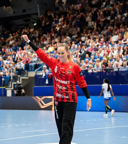 Bistrița, victorie fără emoții  Campioana României a câștigat la pas ultima partidă din  Liga Campionilor.  Cum arată clasamentul