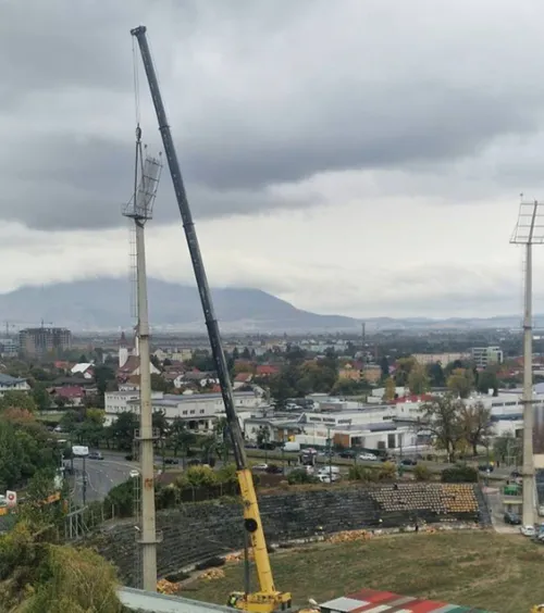 A început demolarea  Primul pas al dezafectării vechiului stadion, care  va face loc arenei  de peste 150 de milioane de lei