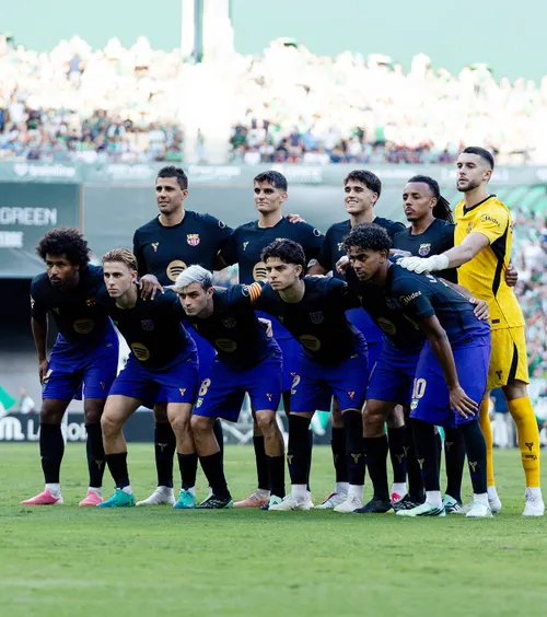 Barcelona, blocată două ore în avion!  Programul catalanilor, dat peste cap!  Nevoiți   să rămână peste noapte  la Sevilla