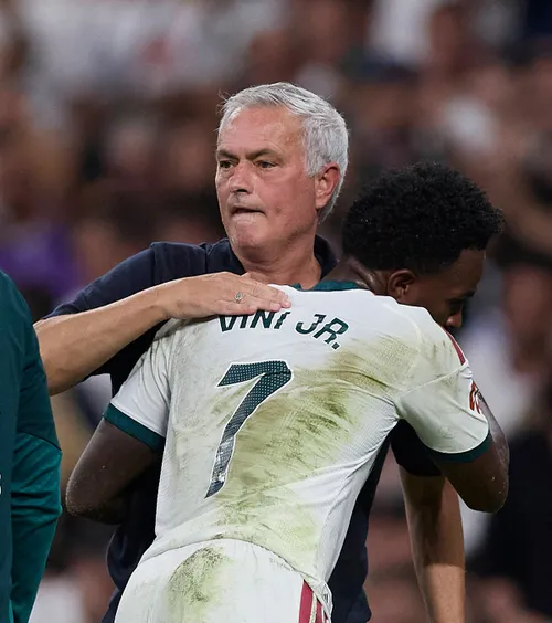 „Aș fi forțat plecarea de la Real Madrid”  Jose Mourinho, despre  situația lui Vinicius în la Liga
