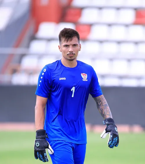 „Am buncăr în casă!”  Un fotbalist român povestește  cum e viața în Israel  și ce clauză specială are în contract