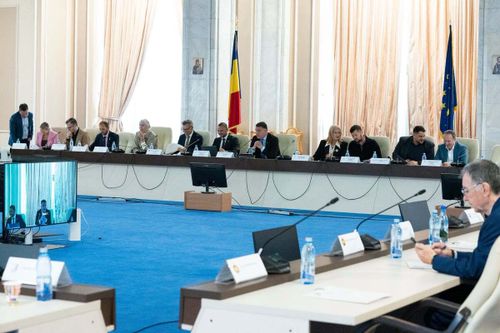 Ședința Comisiei pentru Tineret și Sport, alături de preșdinții cluburilor din Liga 1 / foto: Facebook/Brian Cristian