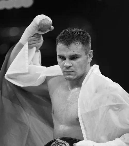 A murit „Mike Tyson al Rusiei”   Boxerul s-a stins din viață după  un accident misterios  petrecut în Germania