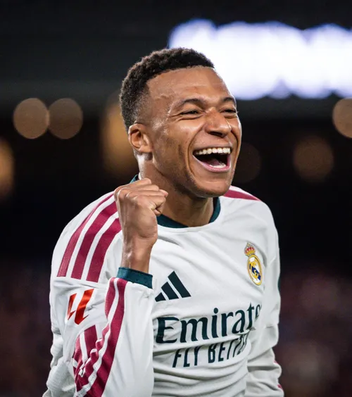 Mbappe, mesaj tăios   Nu s-a mai abținut după ce a fost  eroul lui Real Madrid  în El Clasico: „Oricine spune asta, este mincinos”
