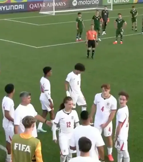 Acuzații de rasism la Mondialul U15!  Jucătorii Angliei  au părăsit terenul  în timpul meciului cu Irlanda » FIFA a deschis o anchetă