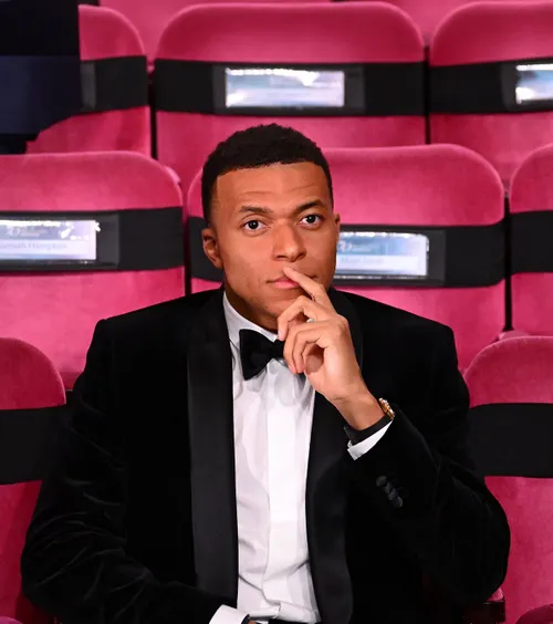 Mbappe, cenzurat în China!   FOTO.  Dispare de la TV, iar  numele său a fost înlocuit  în topul Balonului de Aur. Ce a declanșat scandalul și reacția LaLiga