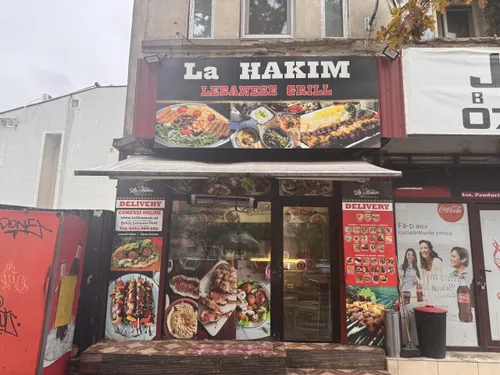 Bucureștiul gustului ascuns: merită să miroși a fum pentru kebabul de La Hakim